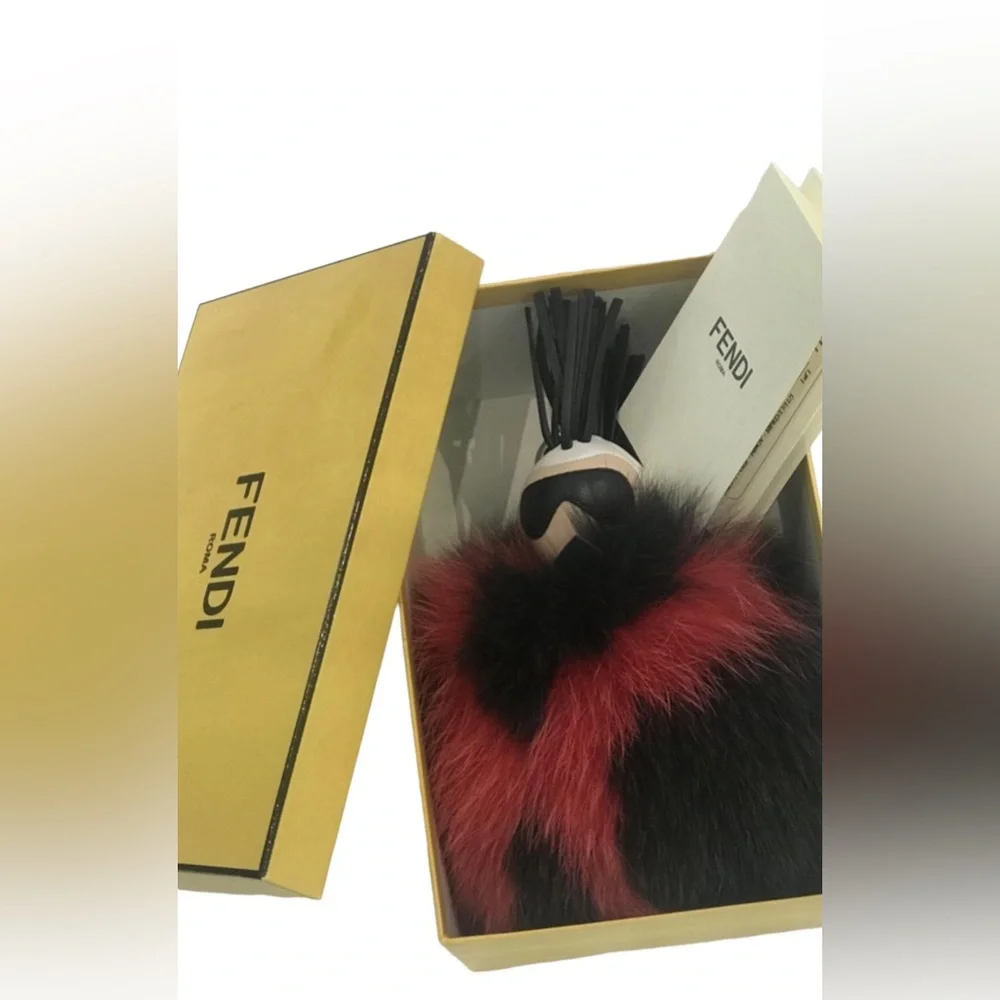 Fendi | Fox Fur Karlito PomPon - Picture 8 of 9